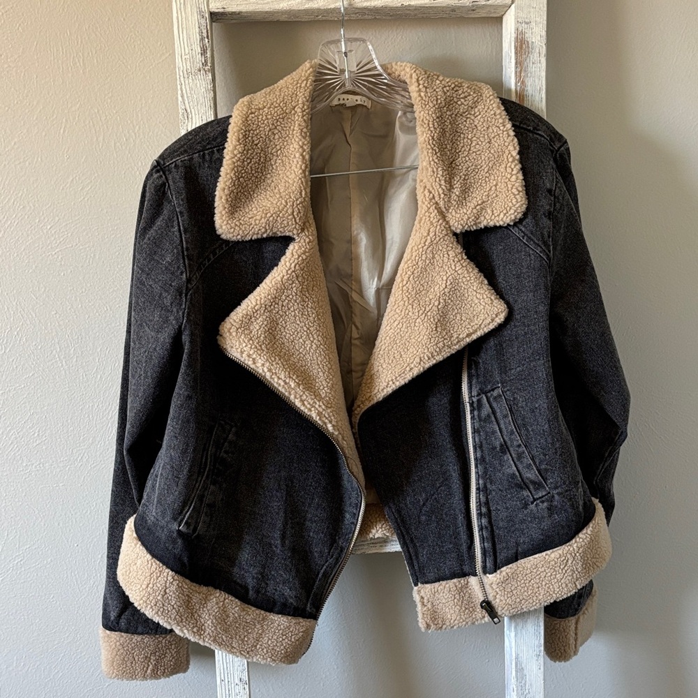 Women's Black and Tan Sherpa Jacket